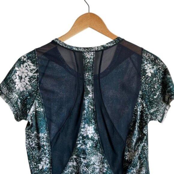 Lululemon Seek The Heat Short Sleeve Size 4 Wildwood White Multi Nocturnal Teal - Picture 5 of 8
